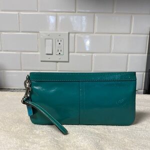 Coach Patent, leather wristlet